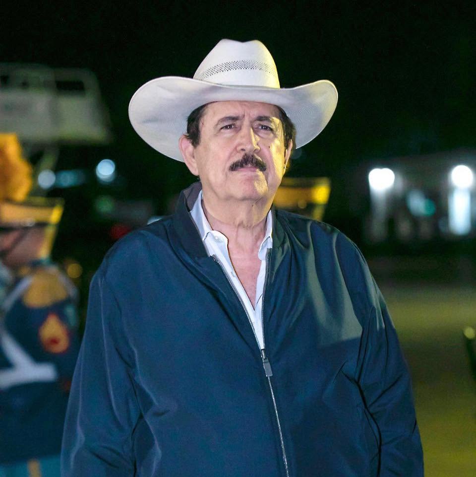 Manuel Zelaya viajaría a México